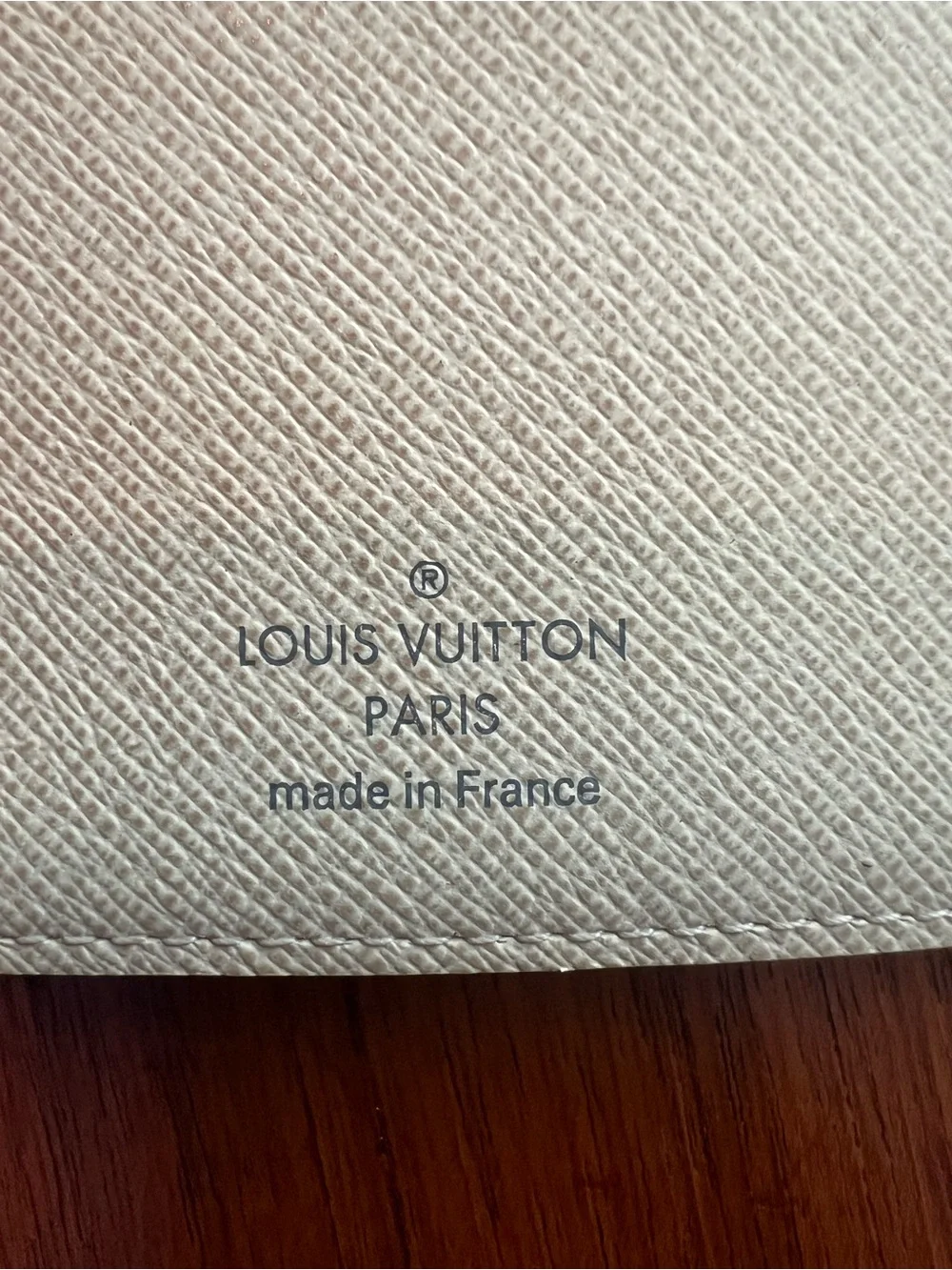 Louis Vuitton $780 Medium ring Agenda Cover in Damier Azur MM agenda